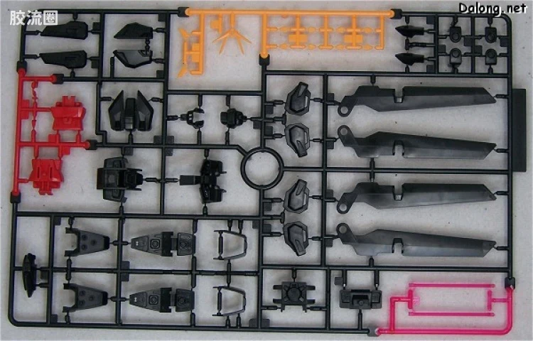 机动战士高达SEED HG SEED&SEED DESTINY 41 GAT-X105E+AQM/E-X09S 漆黑强袭高达 - 图片